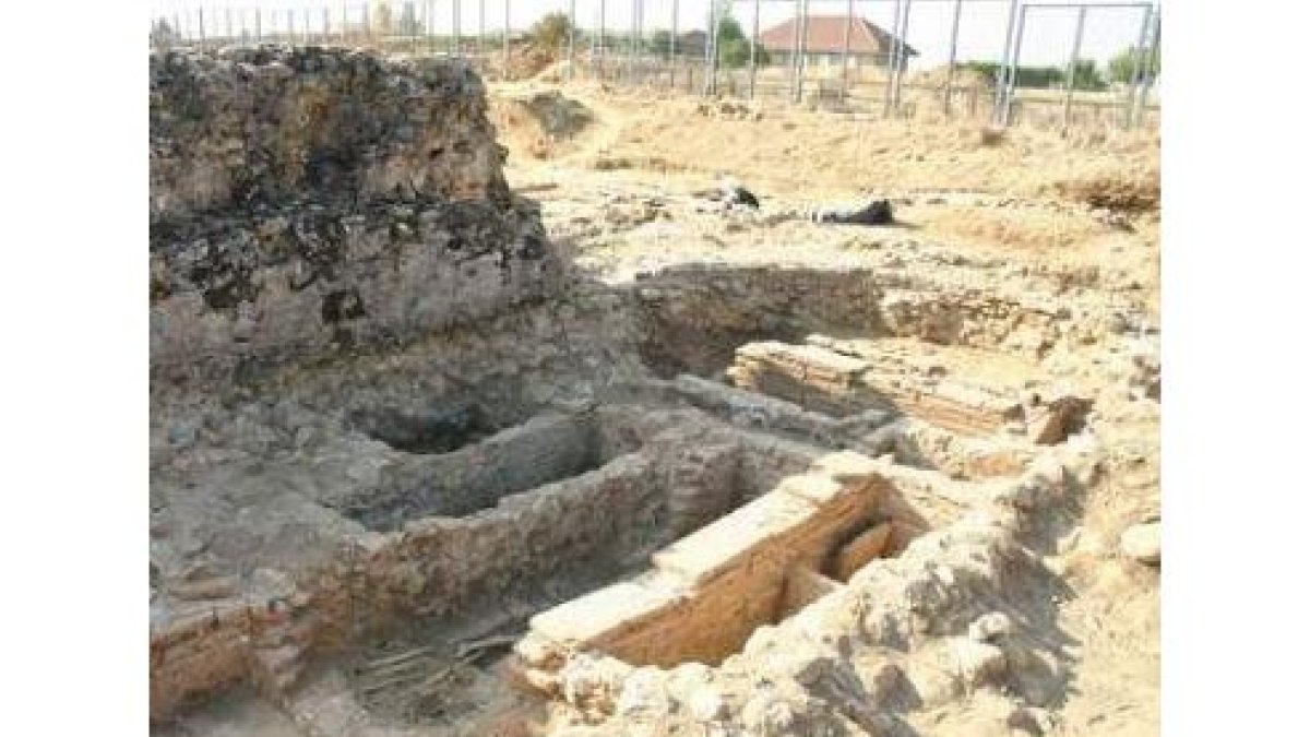 Un aspecto de las excavaciones en Marialba de la Ribera.