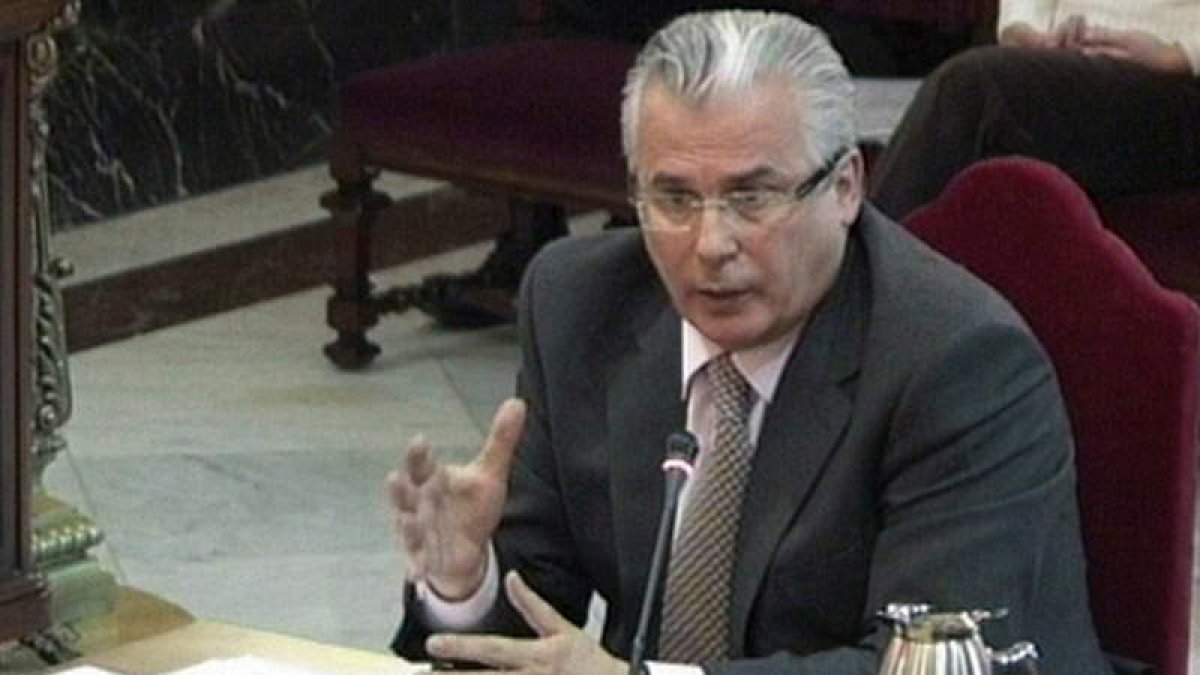 Baltasar Garzón durante su declaración ayer en el Supremo.