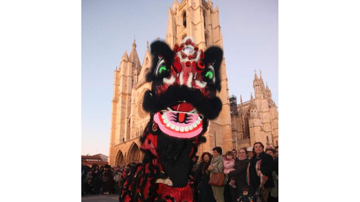 Celebración del Año Nuevo chino en León.