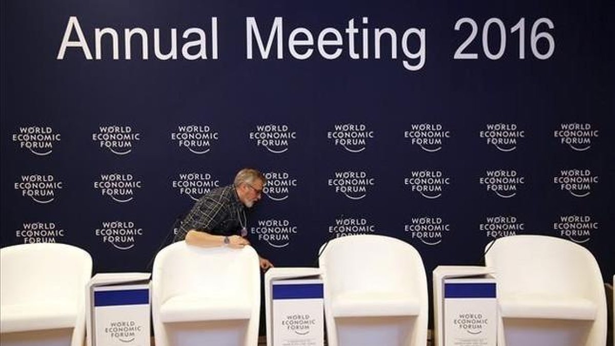 Preparativos del Centro de Congresos de Davos, Suiza, sede del Forum Económico Mundial.