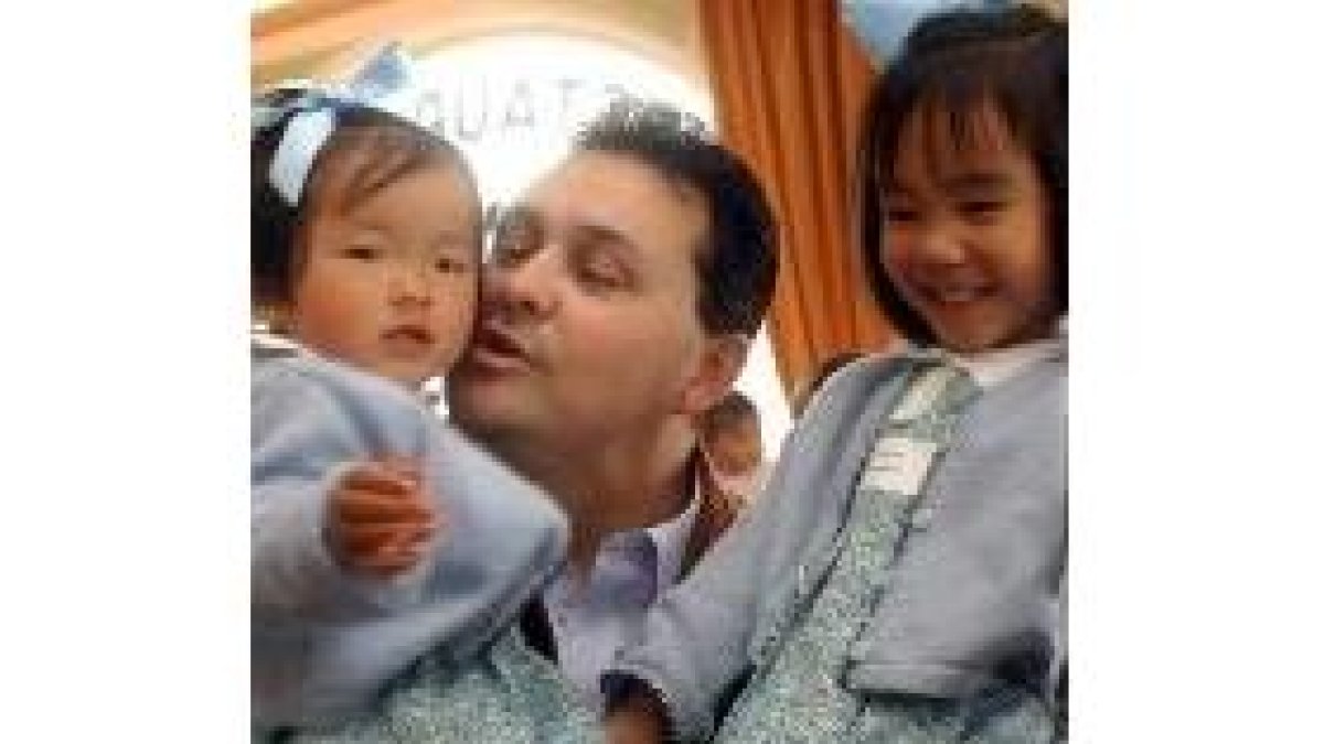 Las familias que adoptan niñas chinas celebran una reunión