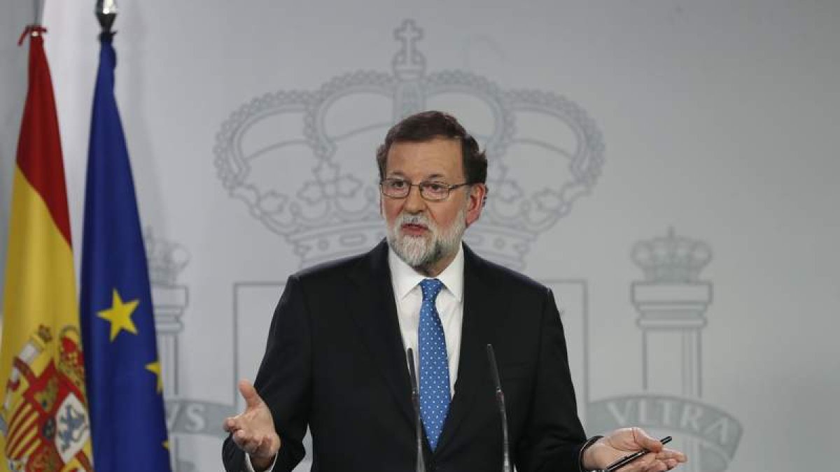 El presidente del Gobierno, Mariano Rajoy, durante su comparecencia de ayer. JAVIER LIZÓN