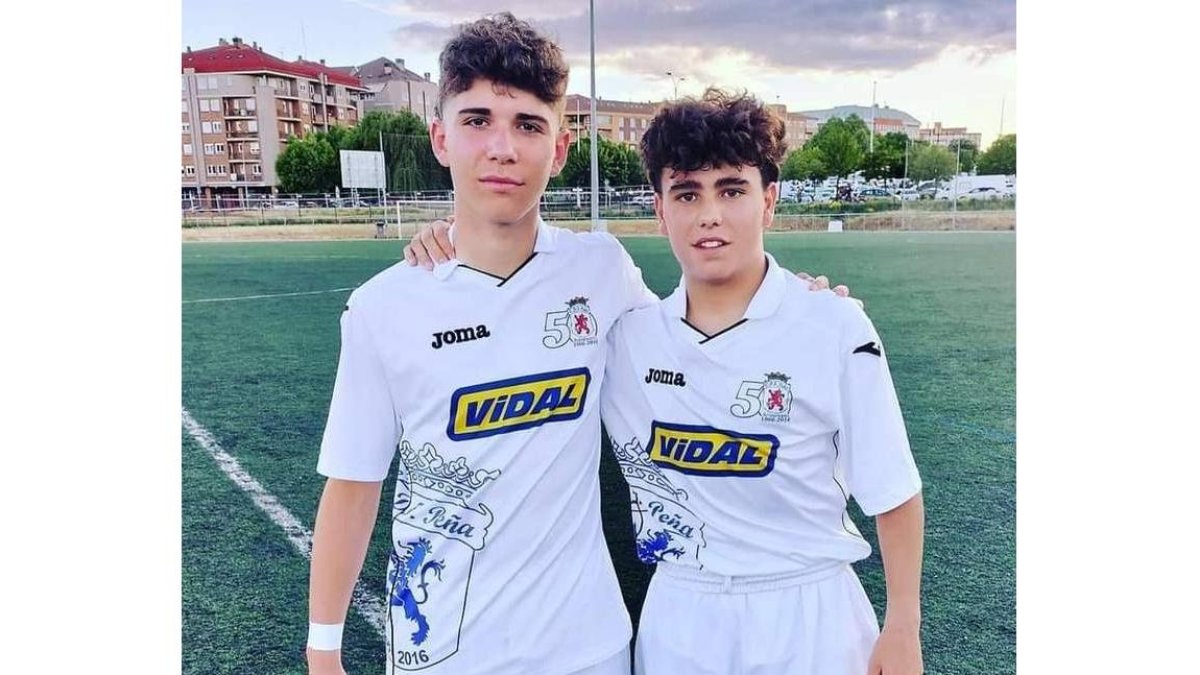 Ángel Martínez y Jorge Aller debutaron con la Peña Juvenil A. DL