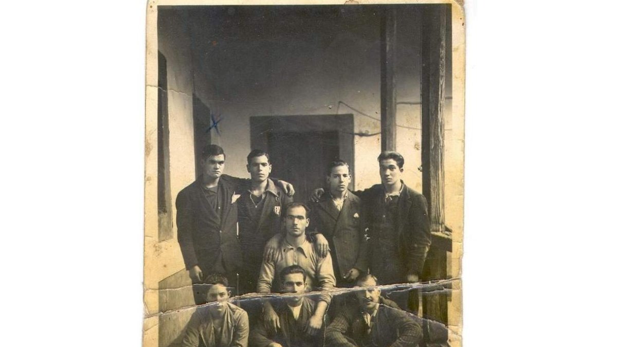 Presos de la Revolución de 1934 en la cárcel de Ponferrada,  hoy Museo del Bierzo. ARMH /. L. DE LA MATA