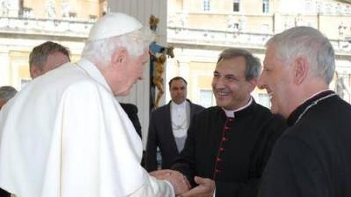 Vallejo con el papa Benedicto XVI