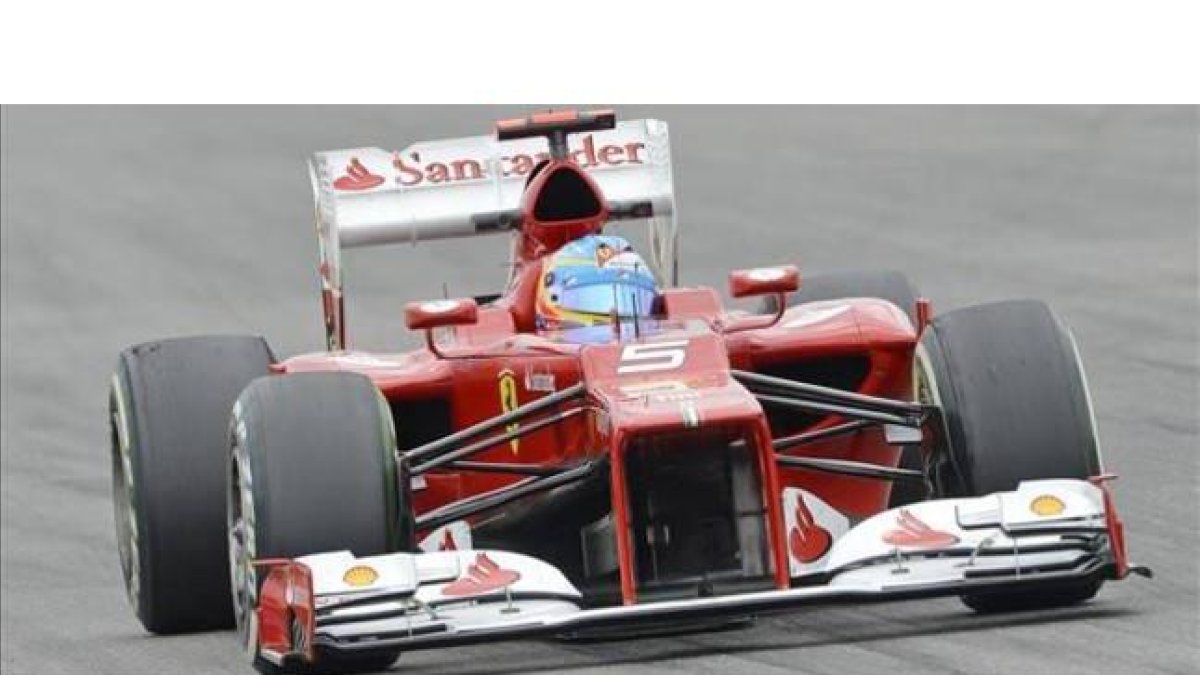Alonso, en los primeros entrenamientos del GP de Alemania.
