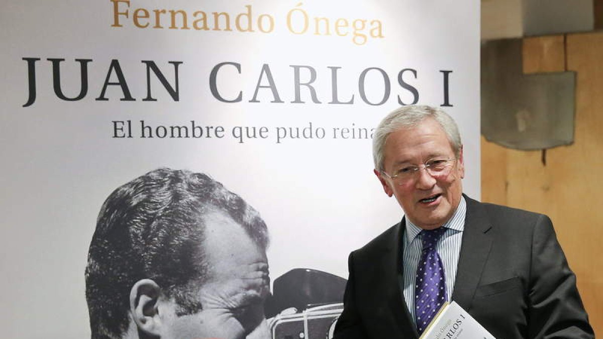 Fernando Ónega durante la presentación de su libro.