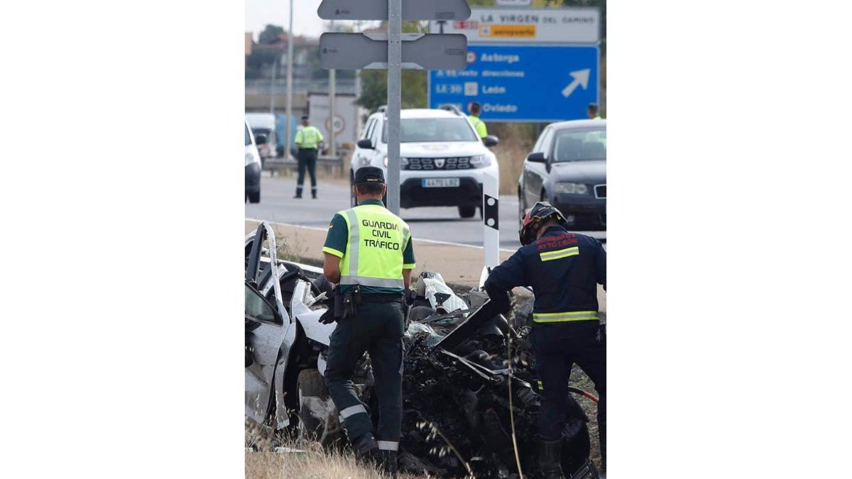 Imagen de un accidente de tráfico este pasado año. RAMIRO