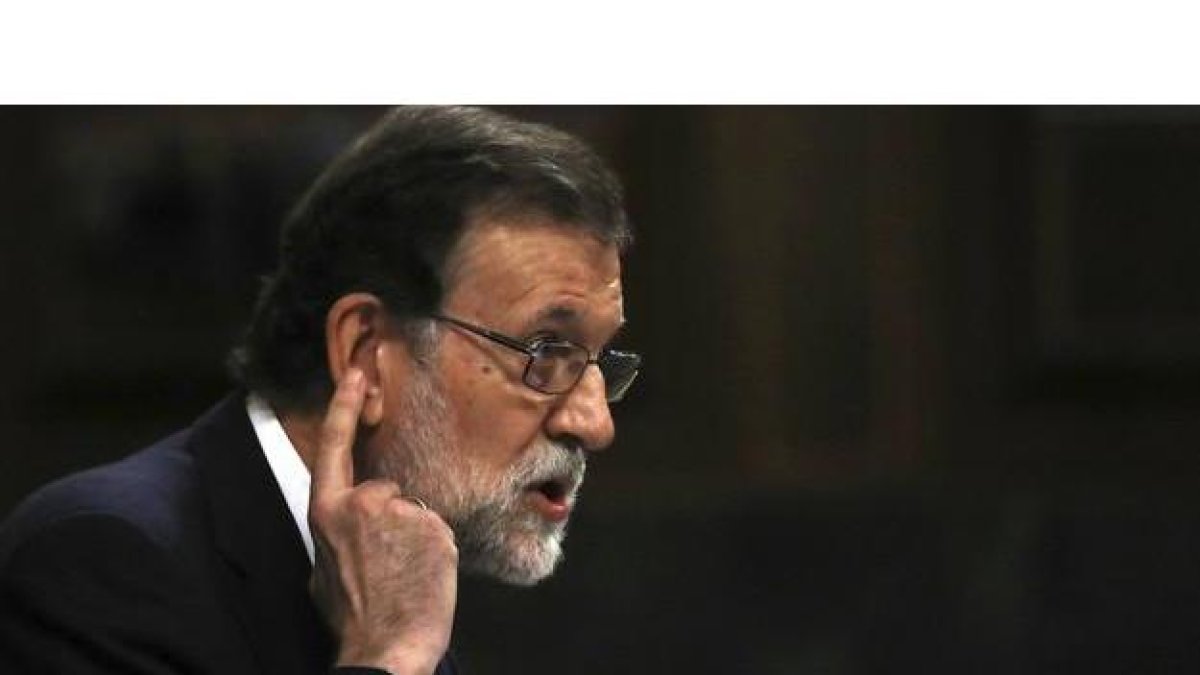 MADRID, 13/06/2017.- El presidente del Gobierno, Mariano Rajoy, durante su intervención en el debate de la moción de censura de Unidos Podemos contra él