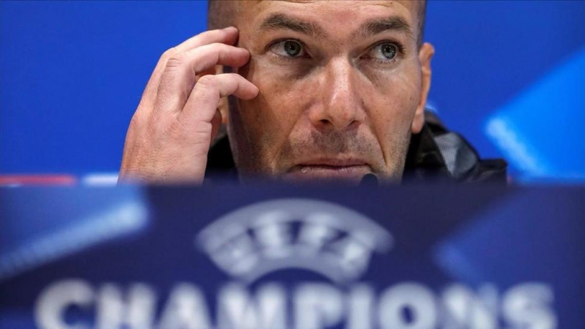 Zidane, durante la rueda de prensa de este martes en Valdebebas.