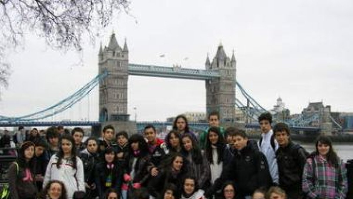 El grupo de estudiantes que viajó a Londres.