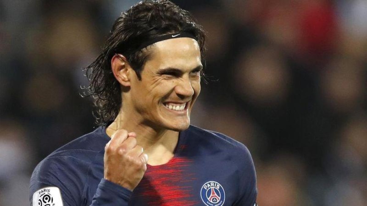 Cavani celebra el primer gol del PSG.