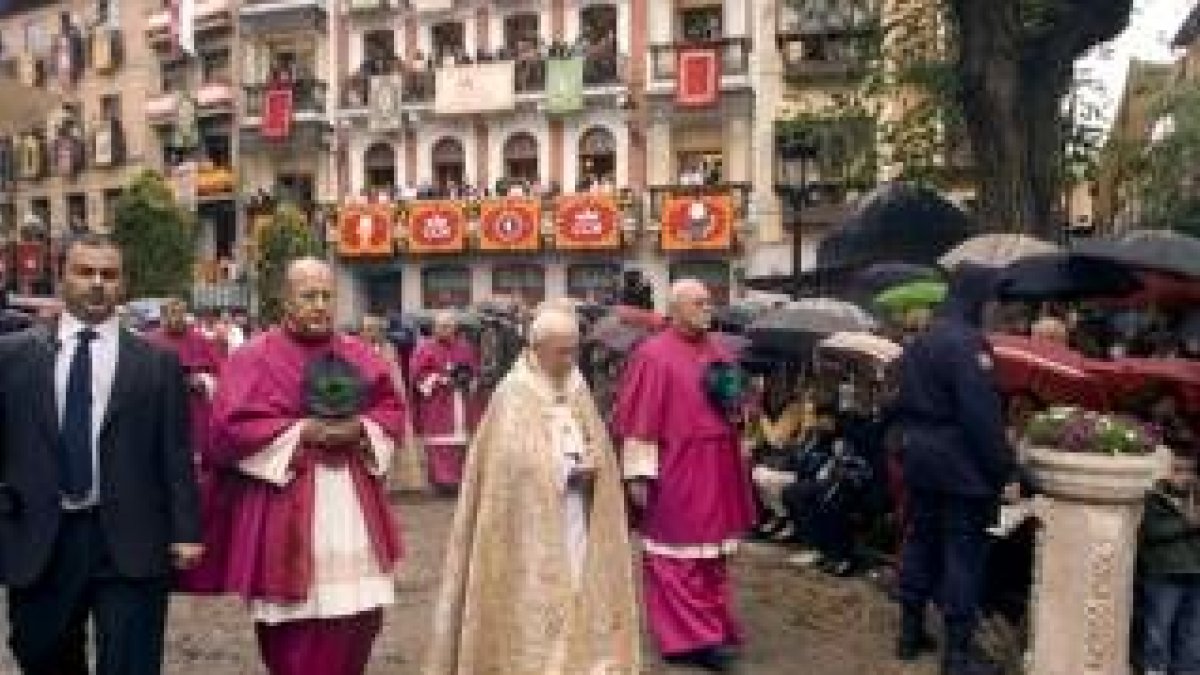 El cardenal Cañizares presidió la procesión del Corpus en Toledo