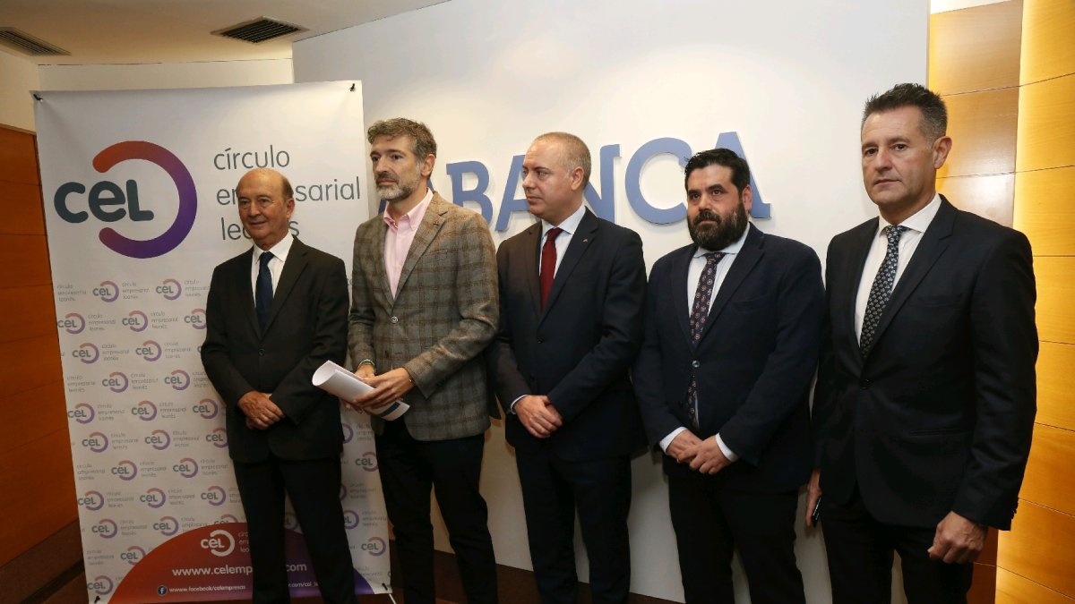 Miguel Iraburu, Julio César Álvarez, Marcos Lamas, Roberto Rodríguez y Alberto Sutil. FERNANDO OTERO