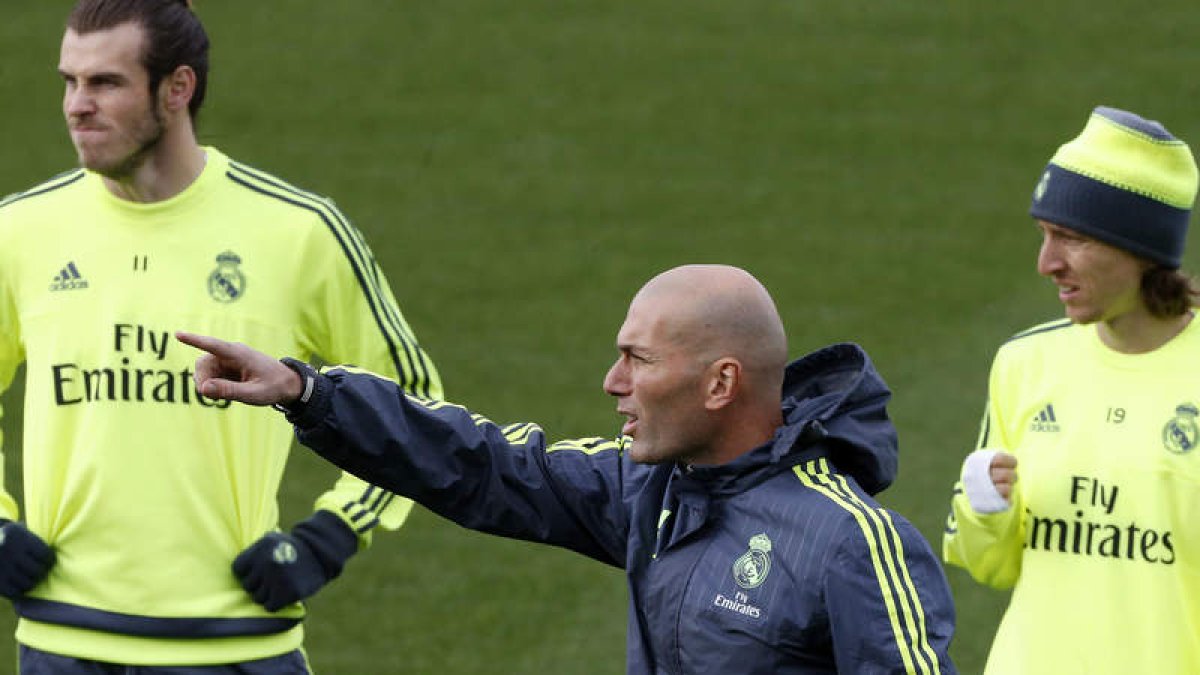 Gareth Bale, a la izquierda, ya está recuperado y reaparecerá frente al Celta. KIKO HUESCA