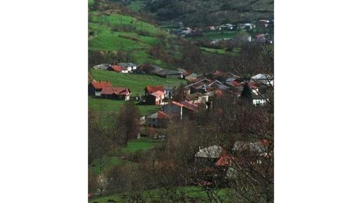 Panorámica de varias localidades del valle de Valdeón.