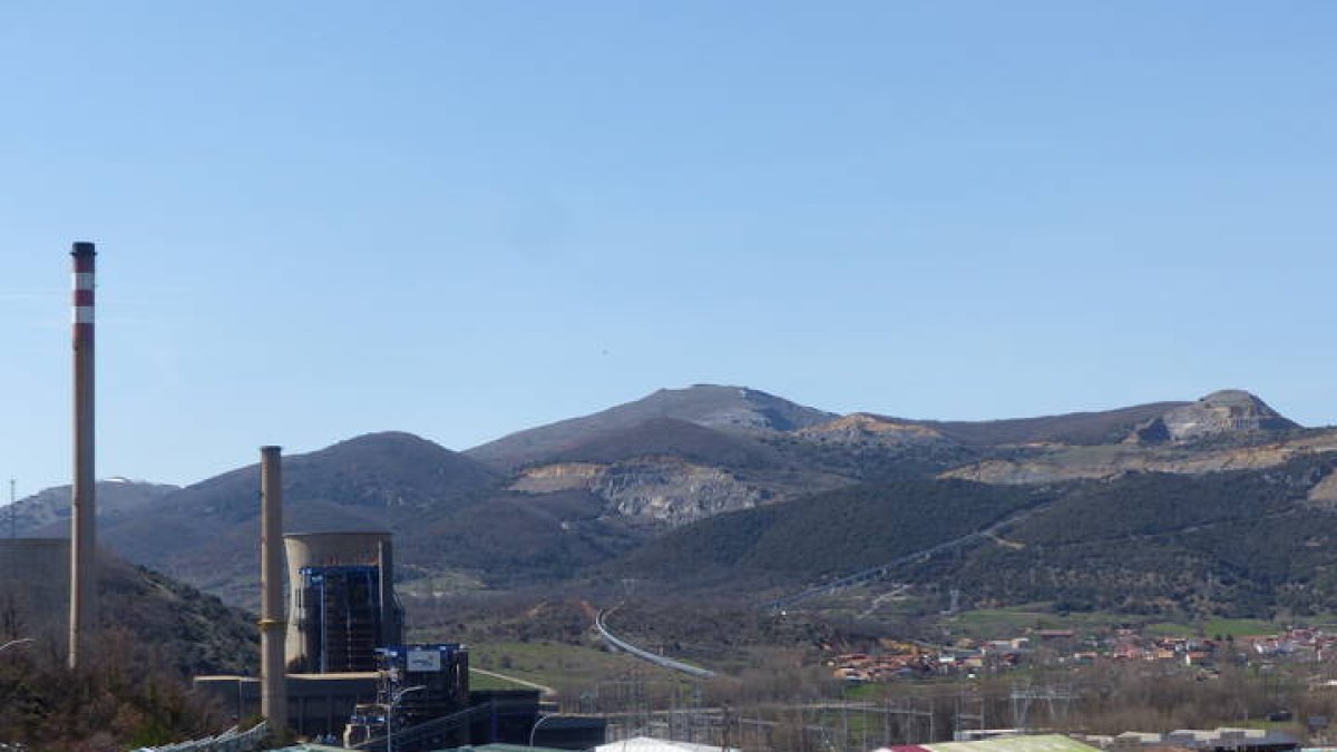 Vista de La Robla desde El Rabizo. DL