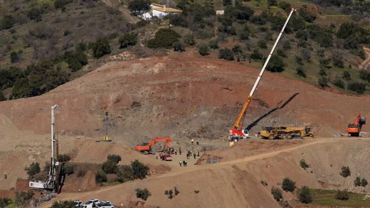 - La Brigada de Salvamento Minero asturiana ha comenzado sus trabajos para entrar en el túne