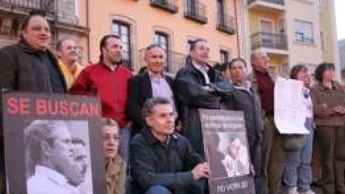 Las pancartas mostraban el rechazo a la política seguida por Aznar y Bush en la guerra de Irak