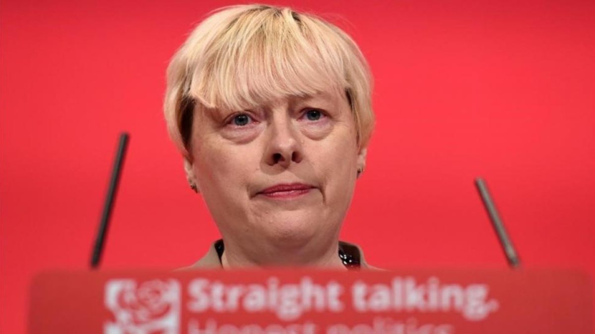 La laborista Angela Eagle anuncia que va disputar en liderazgo laborista a Jeremy Corbyn.