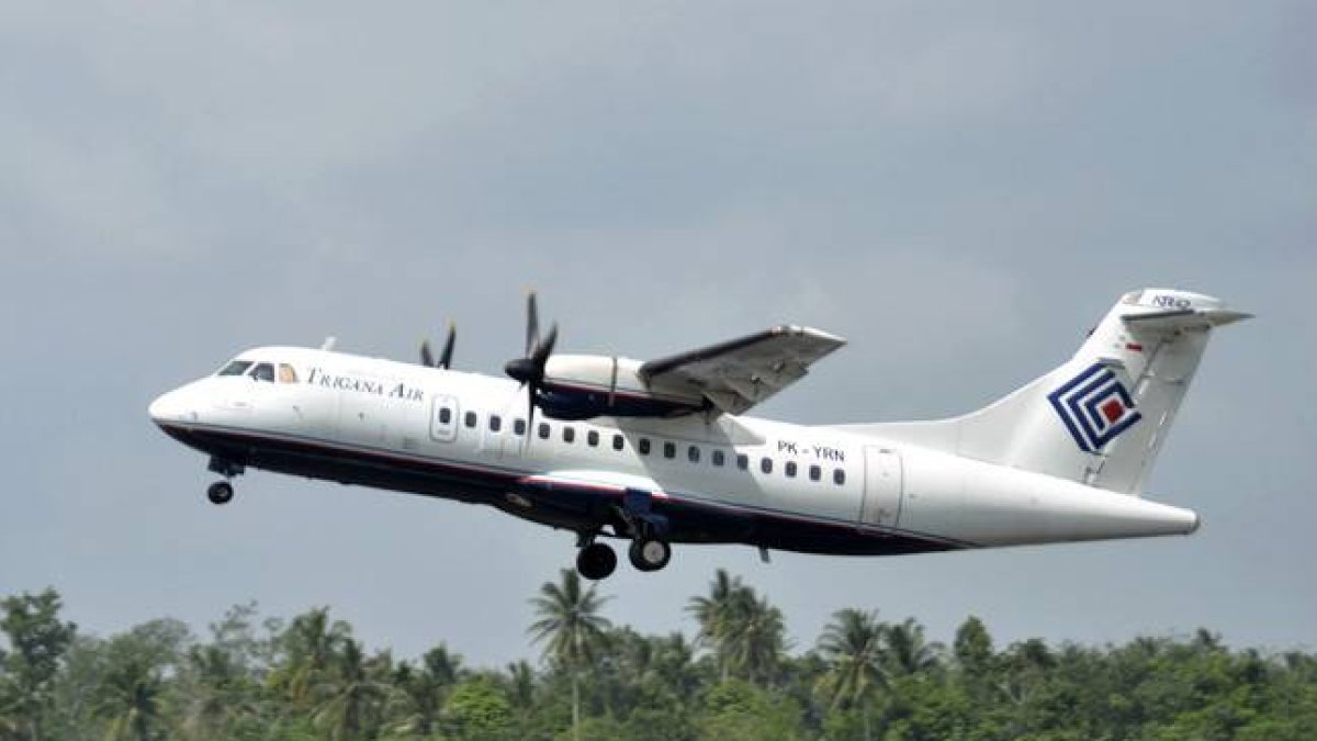 Imagen de un avión de la compañía Trigana Air Service ATR42-300, el mismo modelo que se ha estrellado en Papúa.