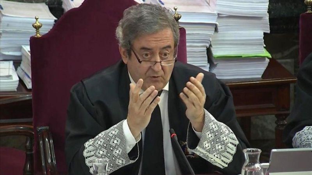 El fiscal Javier Zaragoza, en la segunda jornada del juicio del procés.