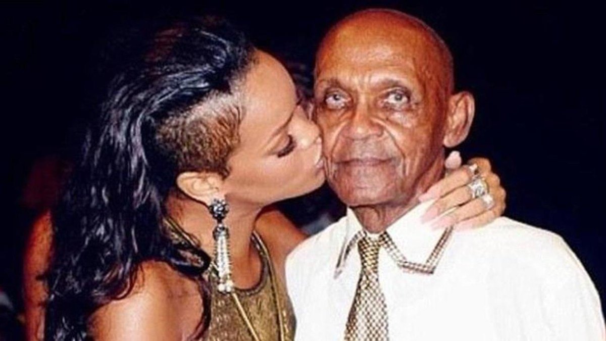 Rihanna, con su abuelo