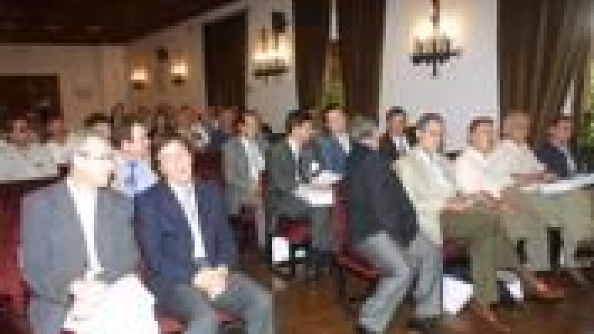 Imagen de archivo de una reunión de Acom España celebrada en León