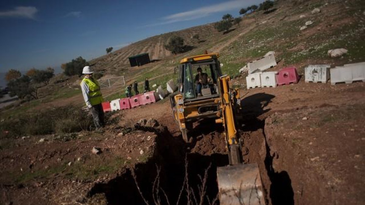 Excavaciones en los alrededores de Alfacar para localizar el cadáver de García Lorca en noviembre del 2014.