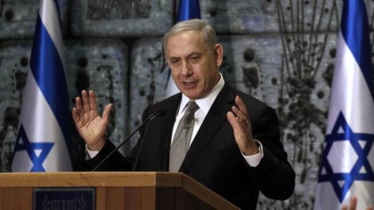 Netanyahu gesticula en un acto contra el tráfico de personas, este martes en Jerusalén.