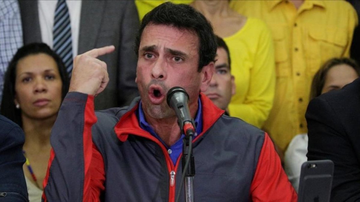 Capriles, en una rueda de prensa en Caracas, el 21 de octubre.