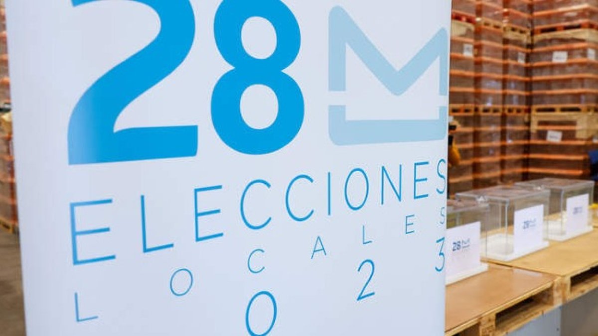 Los votos de los electores llegarán al juzgado para dirirmir la pugna en el  Ayuntamiento de León. FERNANDO OTERO
