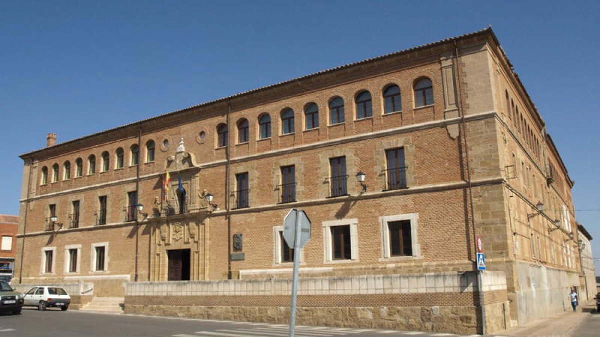 La conversión del seminario en Ayuntamiento se llevó cerca de 500.000 euros del Plan E.