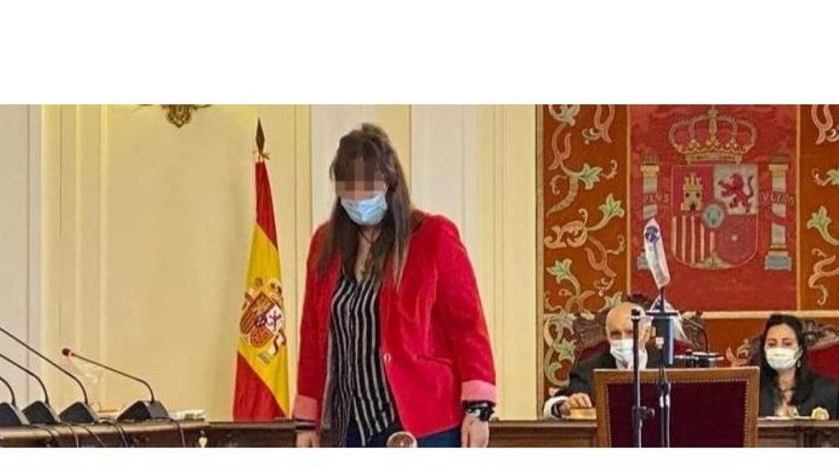 La joven, durante el juicio en León. MAZ