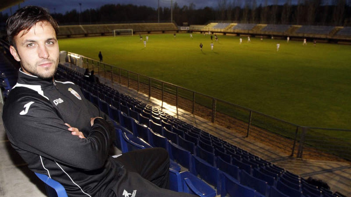 Abel Falagán Santos en el Área Deportiva de Puente Castro, escenario donde la Peña entrena y juega desde que ascendió