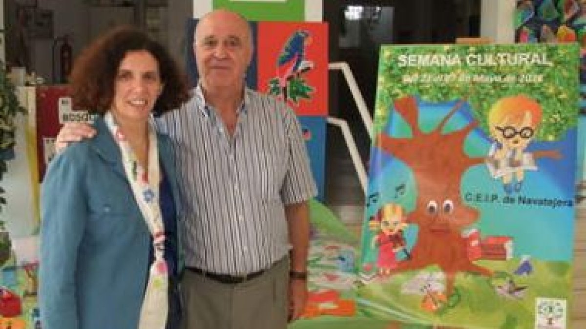 Ana Gaitero y Alfonso García, en el colegio de Navatejera durante la Semana Cultural.