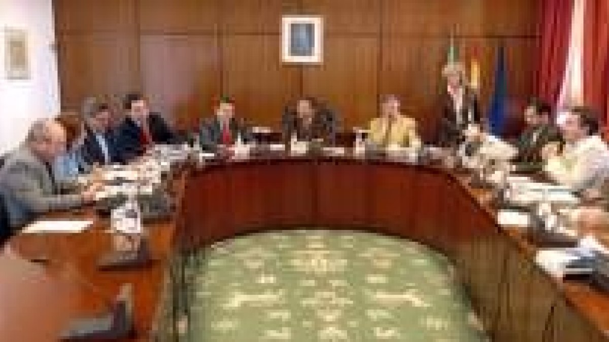 Reunión de los integrantes de la Ponencia para la reforma del Estatuto de Andalucía