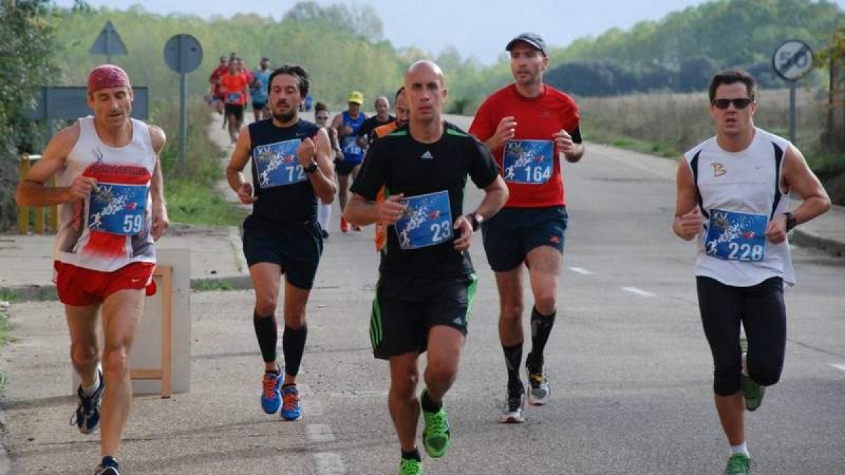 Del Egido, Esquibel, Álvarez, Lorenzana y Rodríguez en uno de los tramos de la ‘media’.