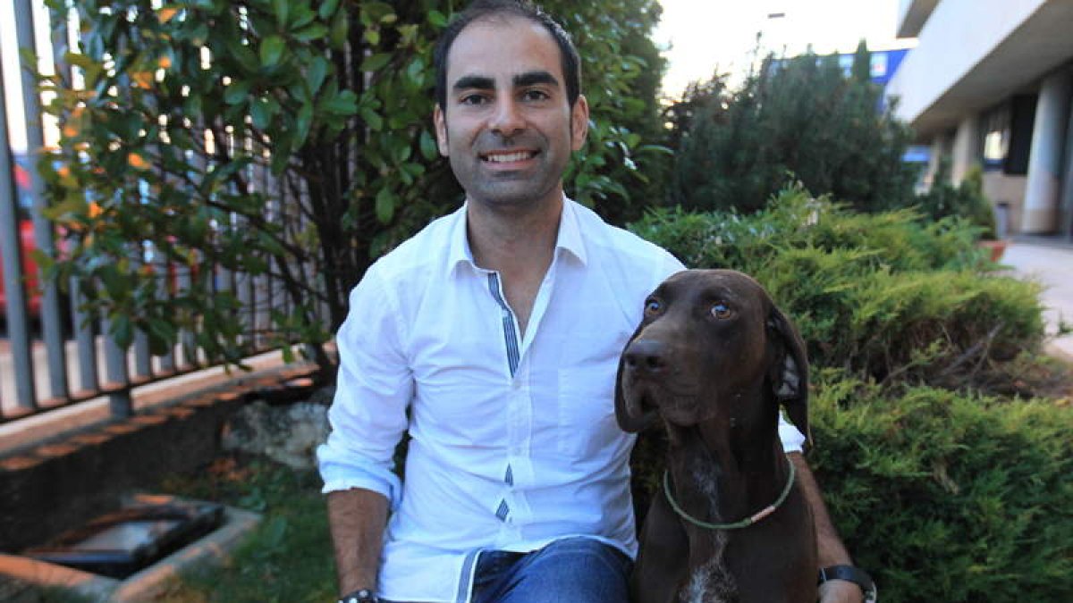 El perro Arno, propiedad de Carlos López Centeno, se proclamó campeón de España de Muestras.