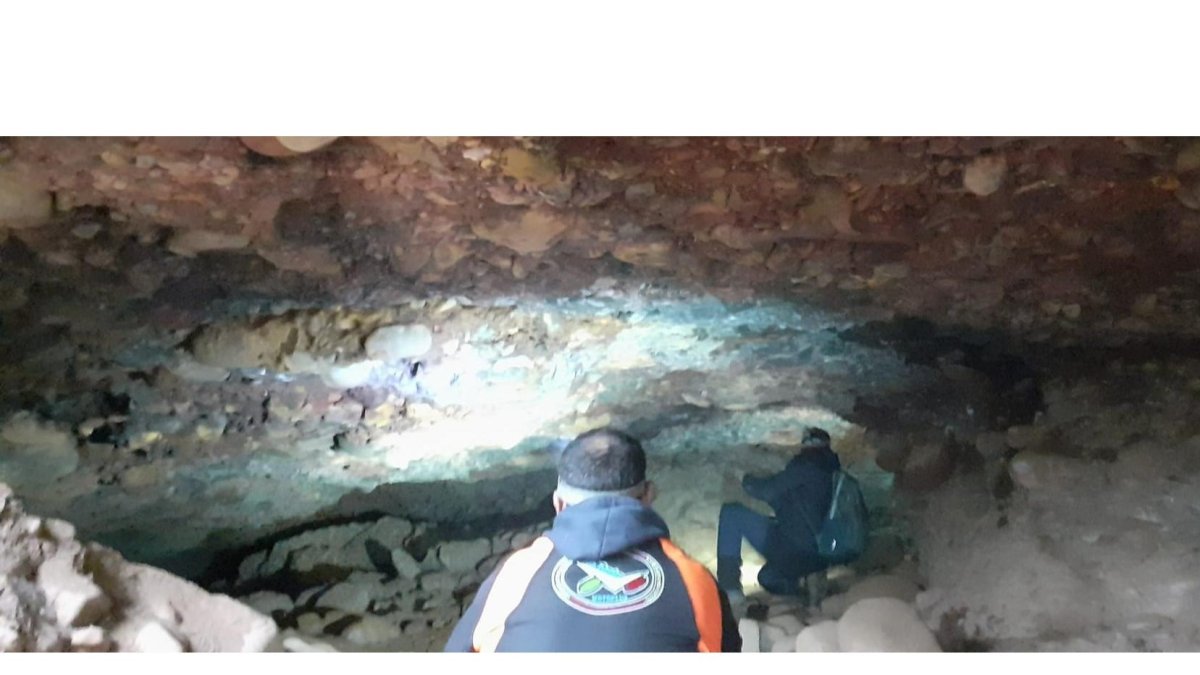 Los descubridores en el interior de la mina subterránea. IEC