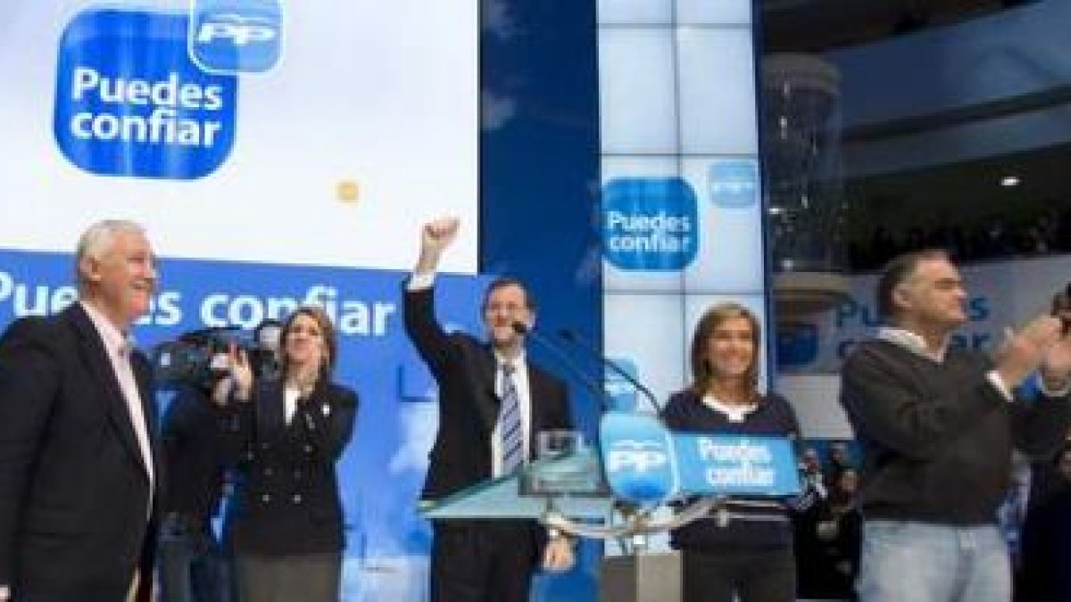 Arenas, Cospedal, Mariano Rajoy, Ana Mato y González Pons, durante la clausura de la convención.