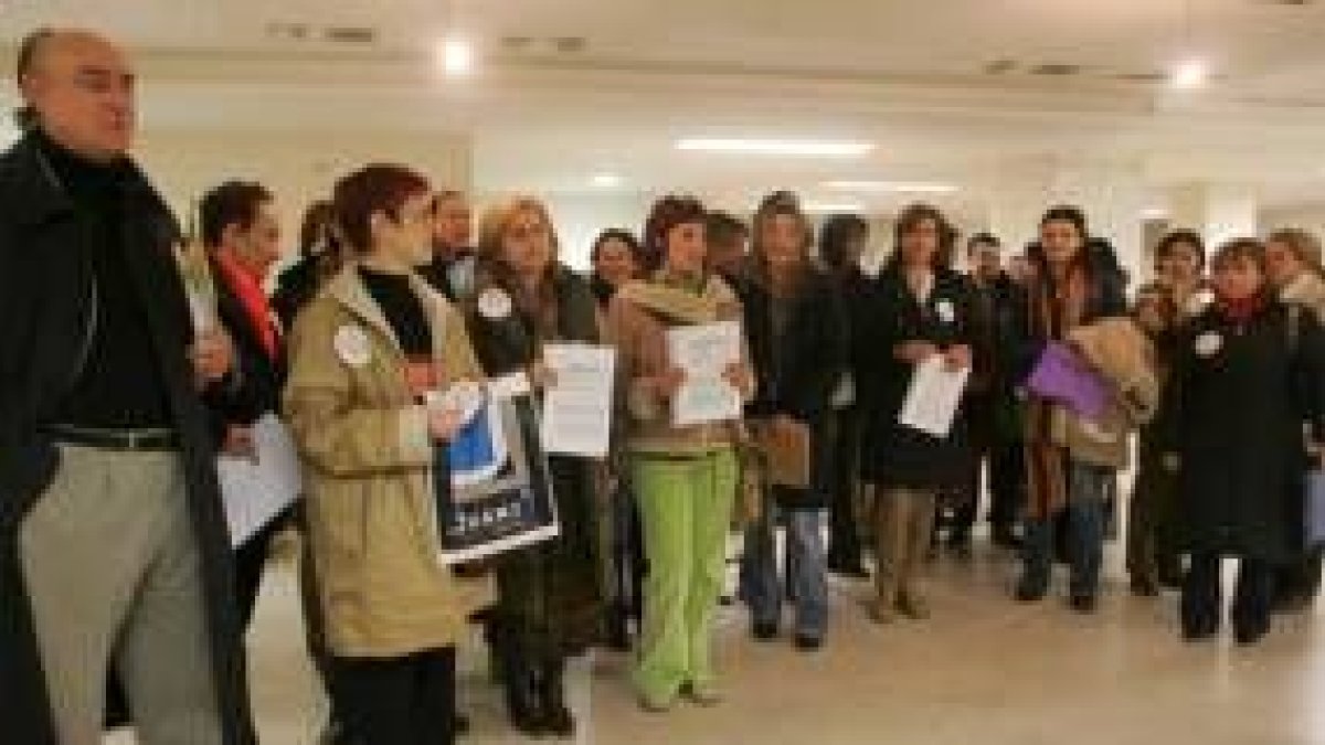 Los orientadores educativos exigieron igualdad salarial en la Dirección General de Educación