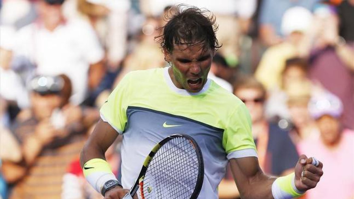 Rafael Nadal celebra el pase a tercera ronda en el Masters 1.000 de Miami tras derrotar a Nicolás Almagro.