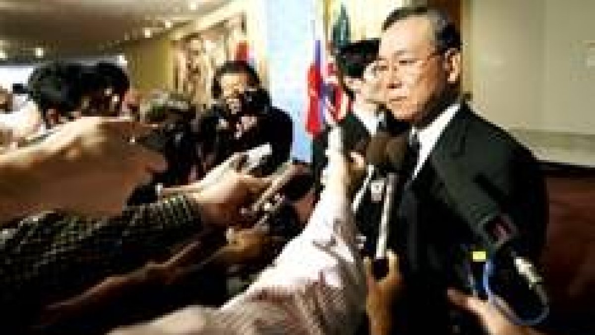 El surcoreano Ban atiende a los medios tras conocerse su nombramiento
