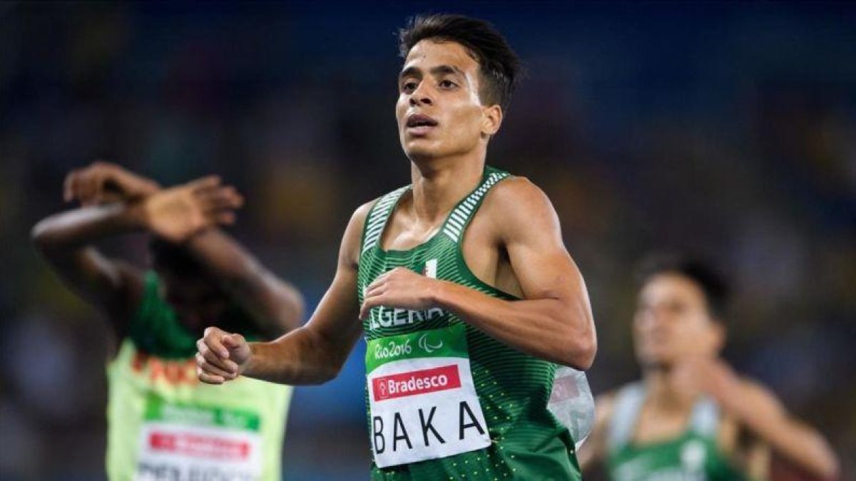 El argelino Baka se impone en los 1.500 metros de los Juegos Paralímpicos en la categoría de discapacitados visuales más leve.
