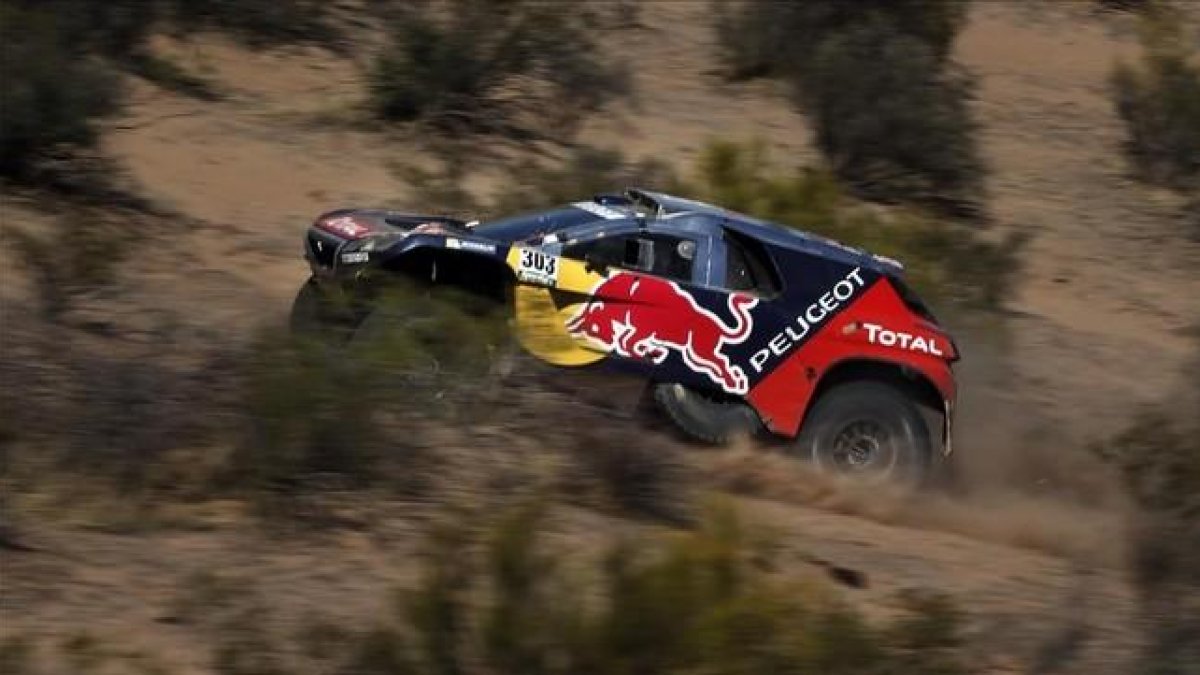 El Peugeot de Carlos Sainz en el Dakar.