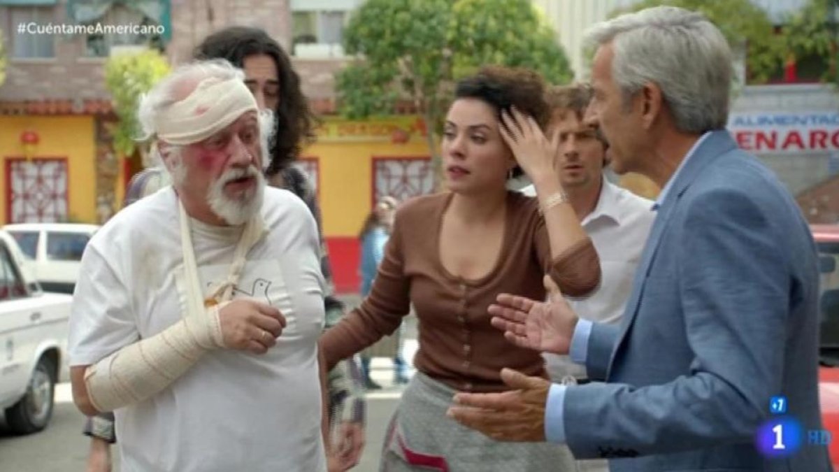 Juan Echanove e Imanol Arias, en una escena de la serie de TVE-1 'Cuéntame...'.