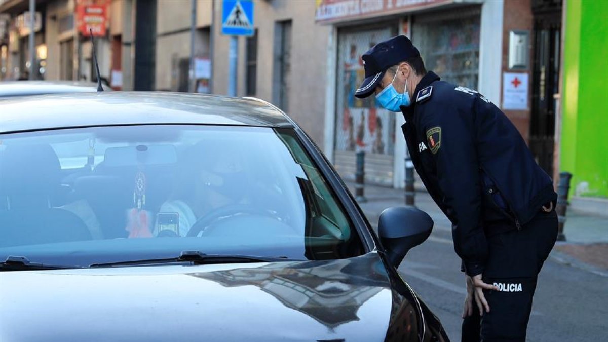 Policías de cuarentena León: ¿A qué se dedican estos agentes?