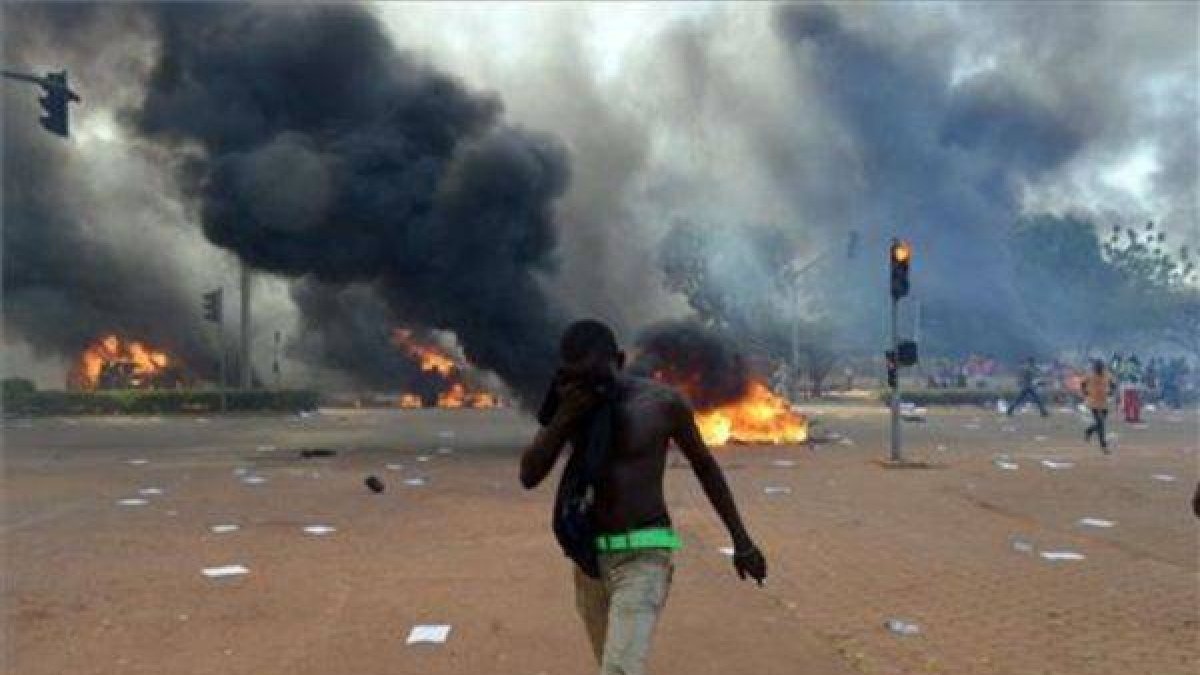 Disturbios en Uagadugu, la capital de Burkina Faso.