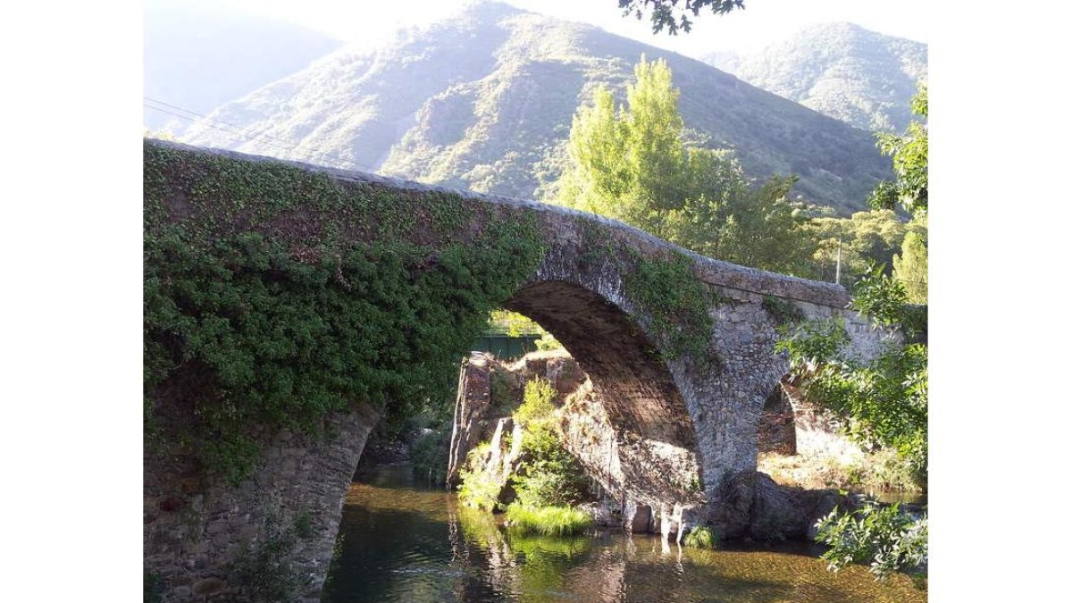 Puente romano de Palacios del Sil. ARCHIVO